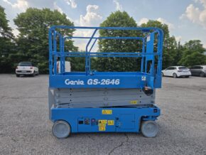 GENIE GS 2646 (anno 2013) - Piattaforma verticale elettrica